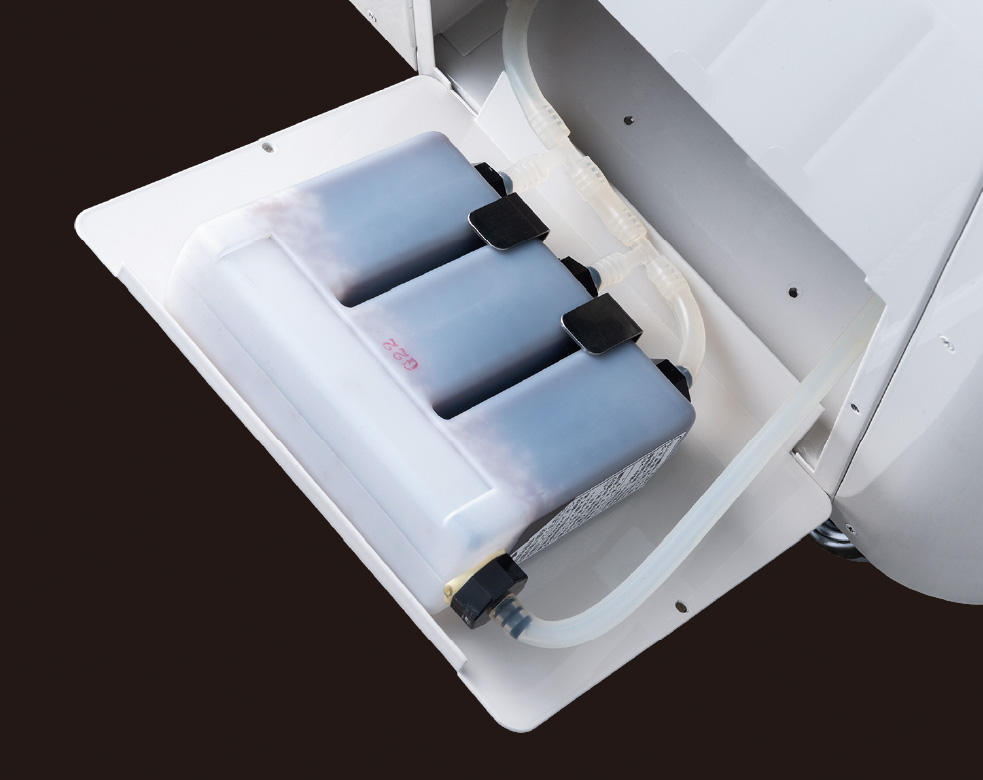 水を入れるだけで水質をコントロール。